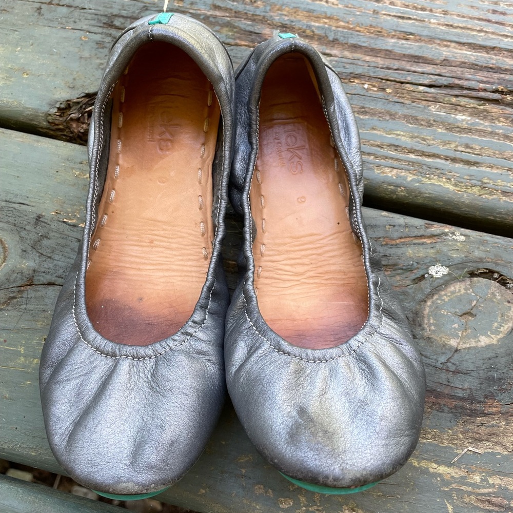 Tieks Silver Metallic size 9